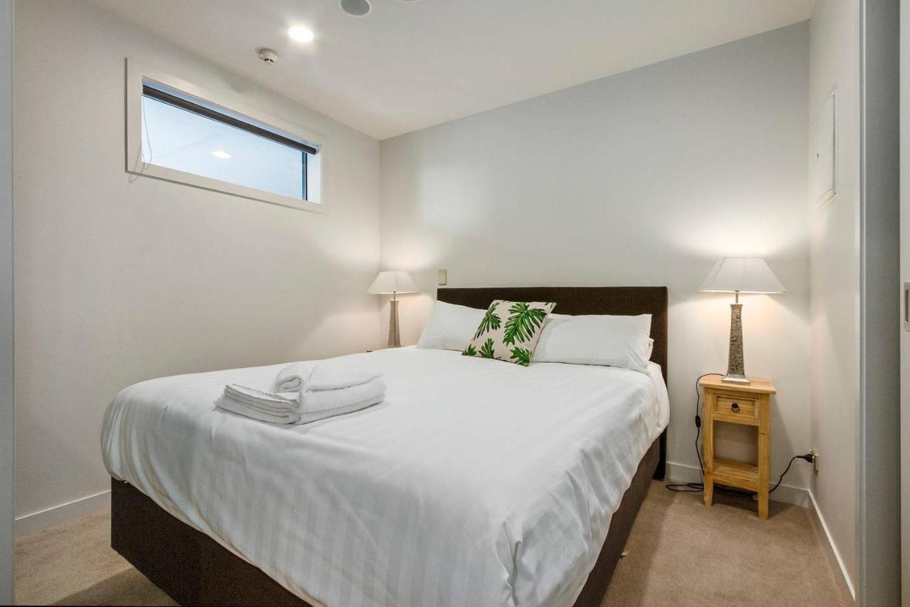 Sky Tower On Your Doorstep! Modern Two Bedroom Auckland Exterior photo